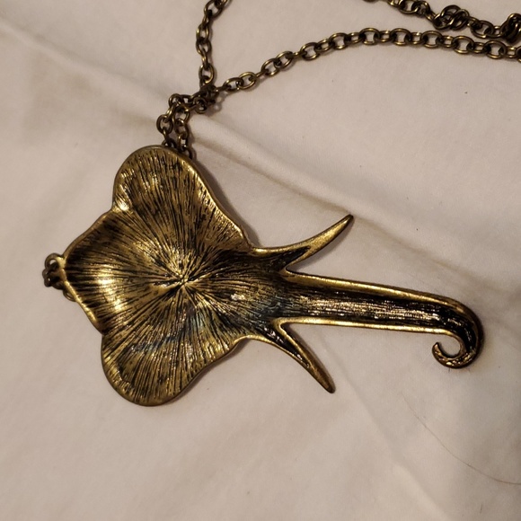 Elephant enamel necklace - Picture 5 of 5